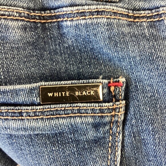 White House Black Market Flared Crop Jeans - Picture 6 of 6
